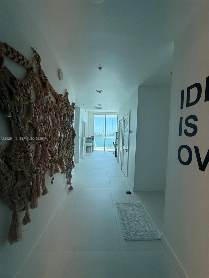 7928 East Dr , Unit 904, North Bay Village, FL 33141 Photo