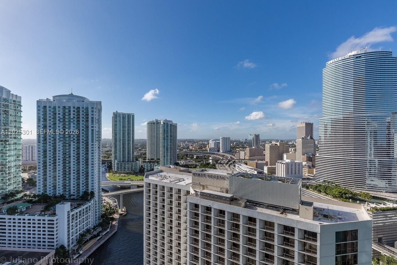 200 Biscayne Boulevard Way, Unit 3102, Miami, FL 33131 Photo