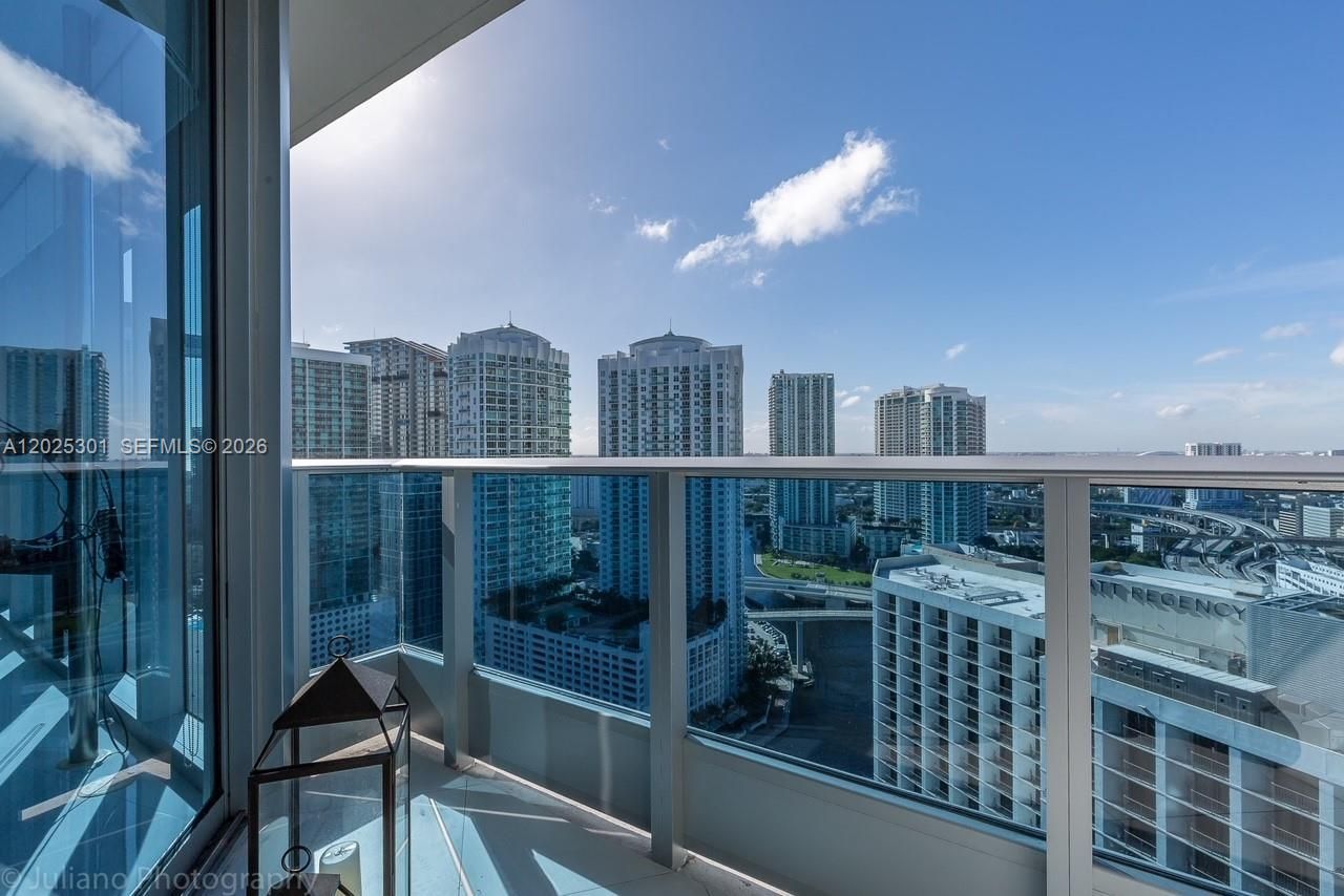 200 Biscayne Boulevard Way, Unit 3102, Miami, FL 33131 Photo