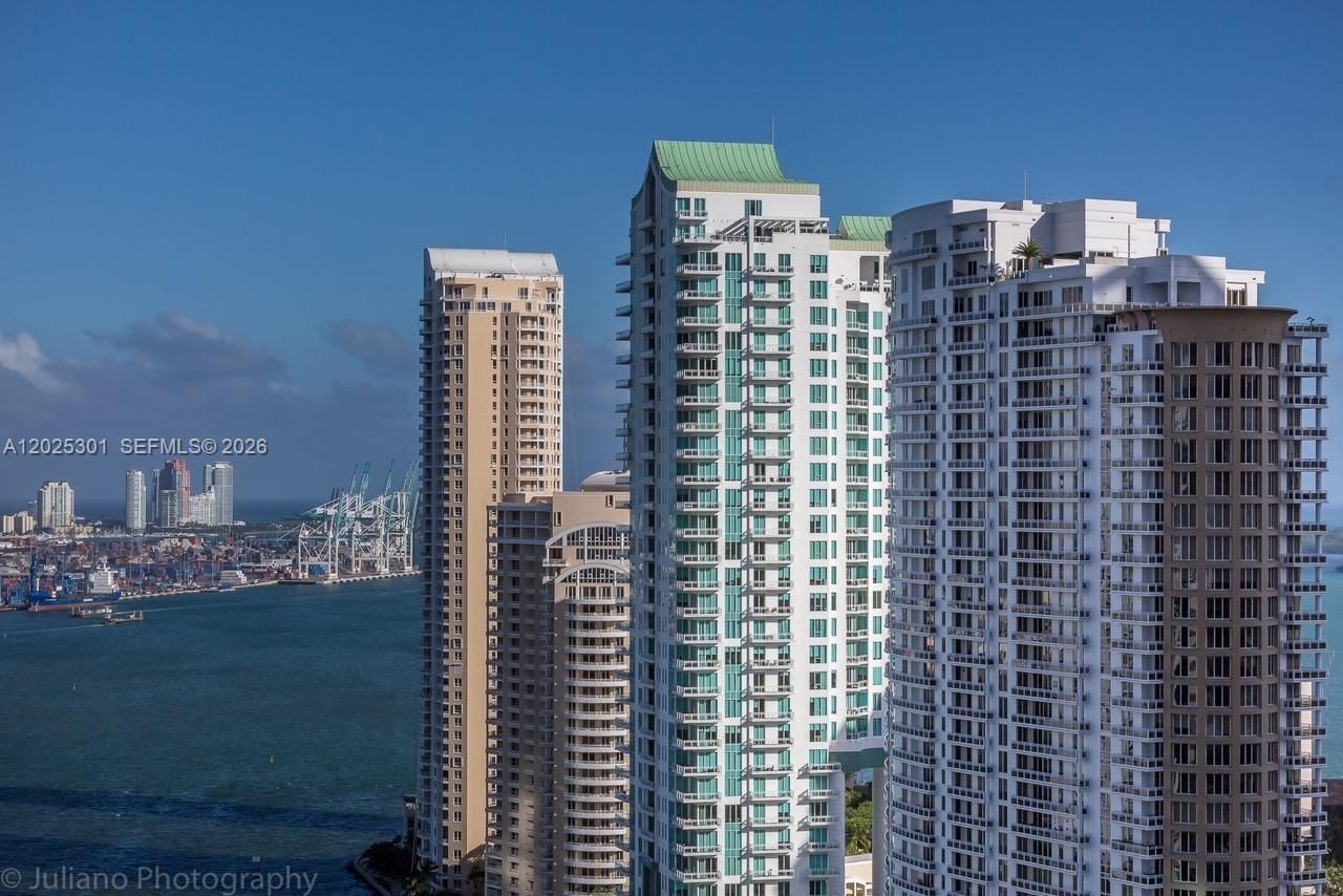200 Biscayne Boulevard Way, Unit 3102, Miami, FL 33131 Photo