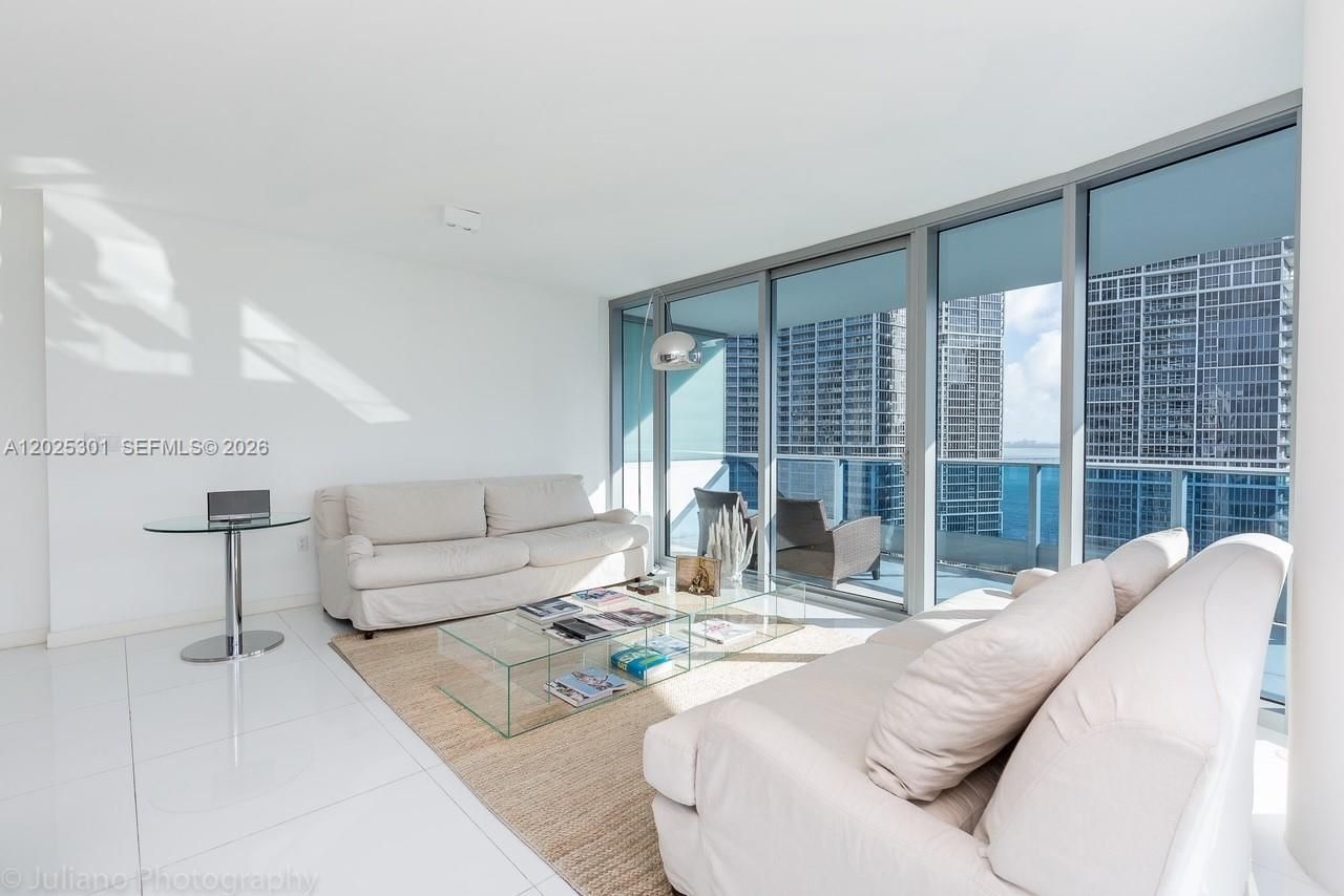 200 Biscayne Boulevard Way, Unit 3102, Miami, FL 33131 Photo