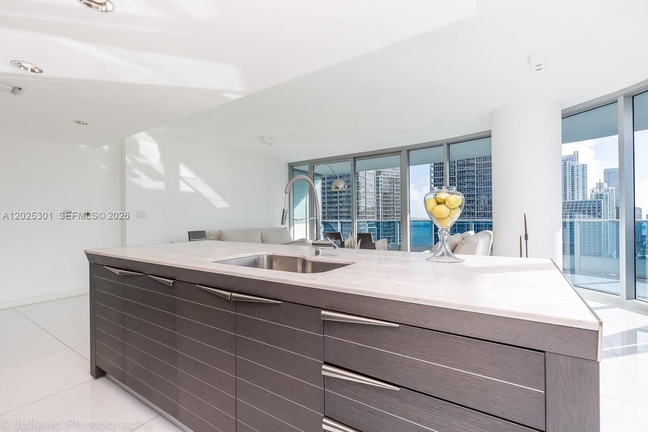 200 Biscayne Boulevard Way, Unit 3102, Miami, FL 33131 Photo