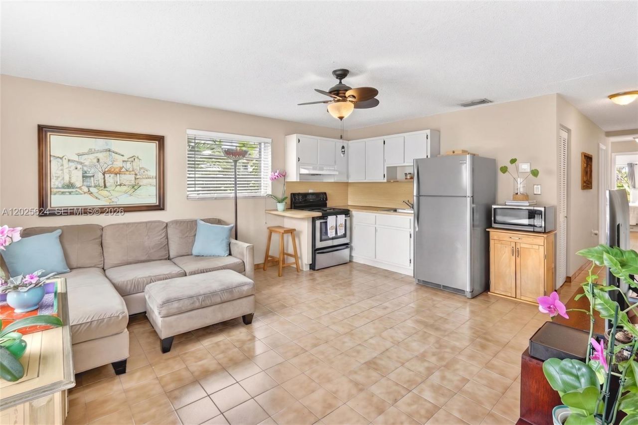 9231 SW 16th St , Miami, FL 33165 Photo
