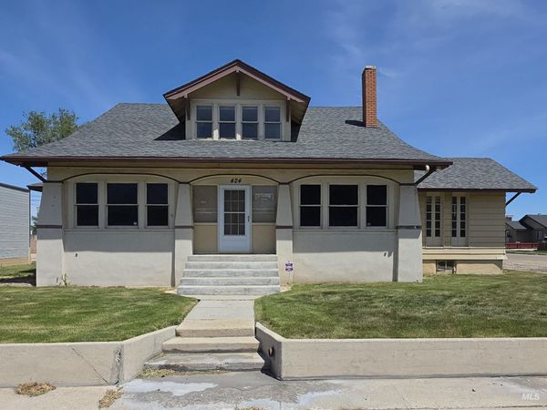 424 S 3rd Street, Nampa, ID 83651