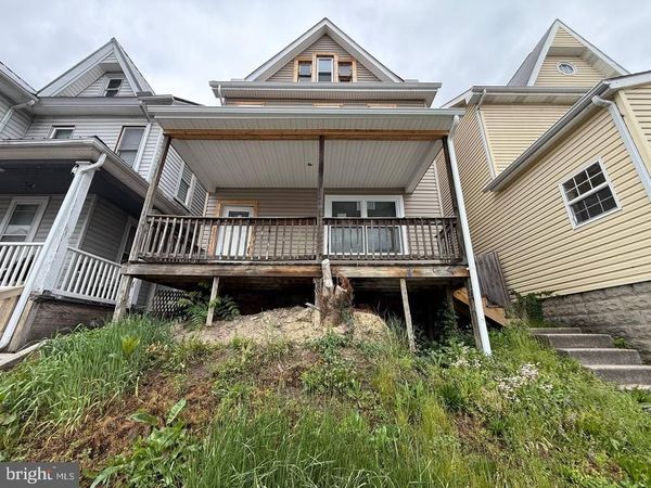2520 W CHESTNUT AVENUE , ALTOONA, PA 16601
