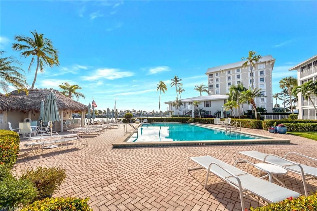 2800 Gulf Shore Blvd N, Unit 304, Naples, FL 34103 Photo