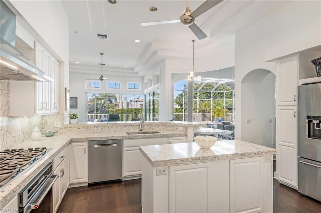 2540 Half Moon Walk , Naples, FL 34102 Photo