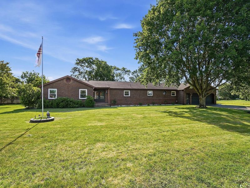 330 Northview Drive, London, OH 43140 Photo 1