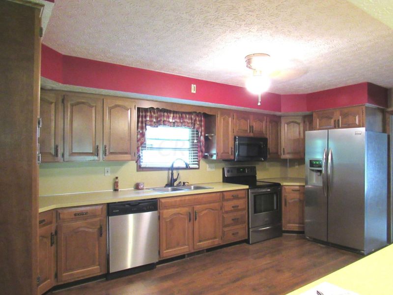 330 Northview Drive, London, OH 43140 Photo 17