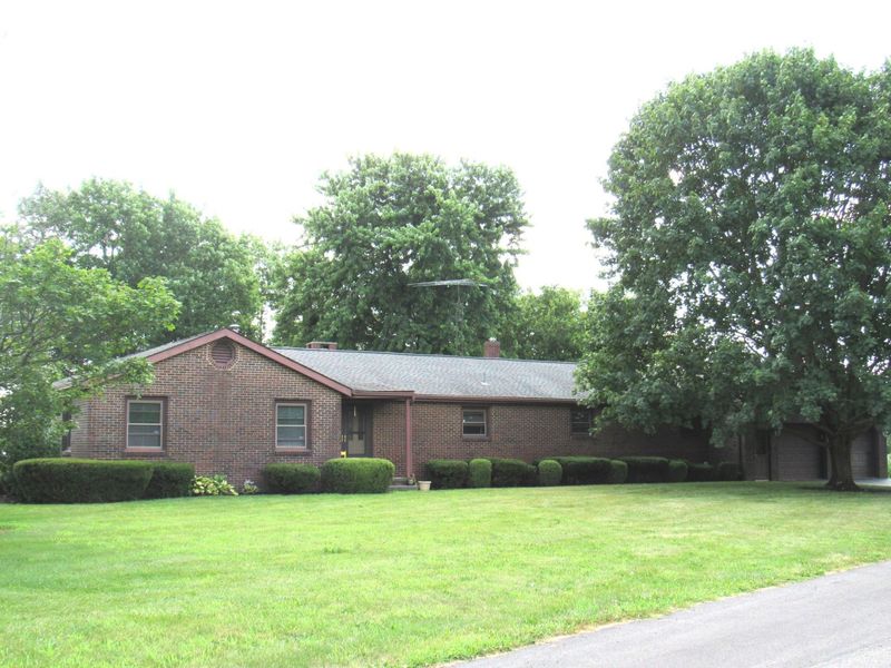 330 Northview Drive, London, OH 43140 Photo 2