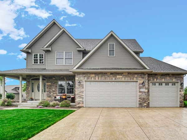 9723 Elle Avenue, St. John, IN 46373