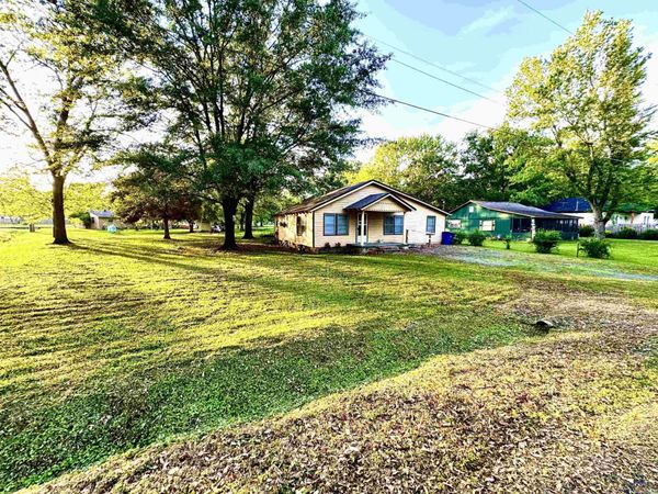 311 E College St. , Beebe, AR 72012
