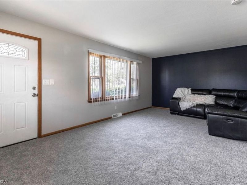 1333 W 23 Street, Lorain, OH 44052 Photo 11