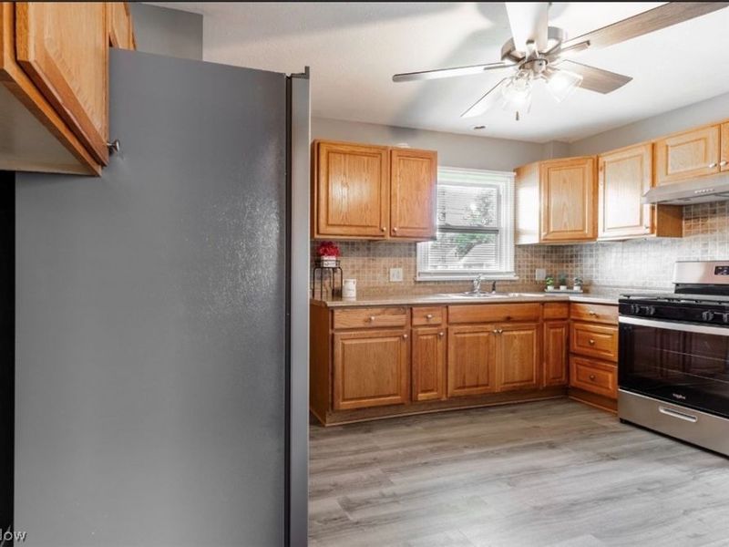 1333 W 23 Street, Lorain, OH 44052 Photo 12