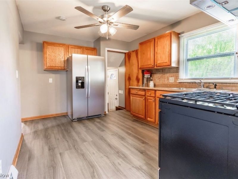 1333 W 23 Street, Lorain, OH 44052 Photo 13