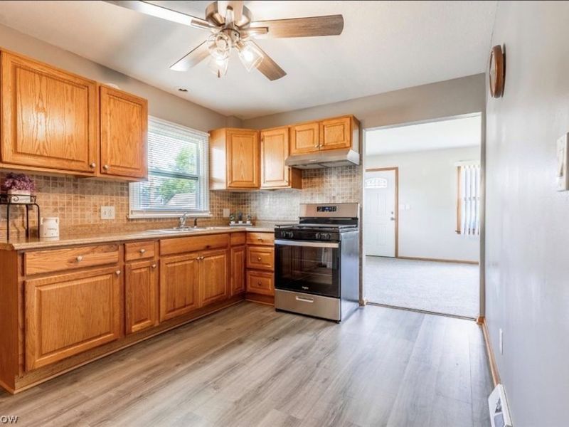 1333 W 23 Street, Lorain, OH 44052 Photo 3