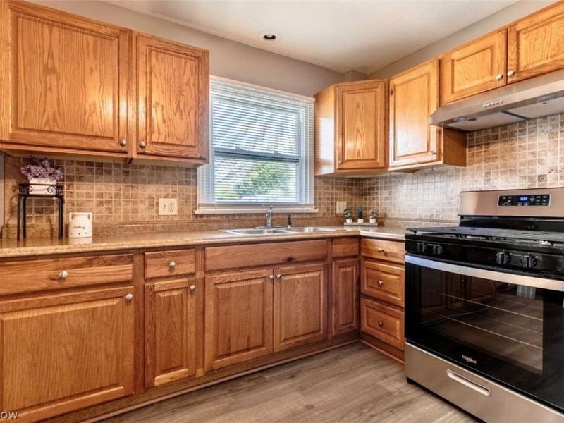 1333 W 23 Street, Lorain, OH 44052 Photo 6