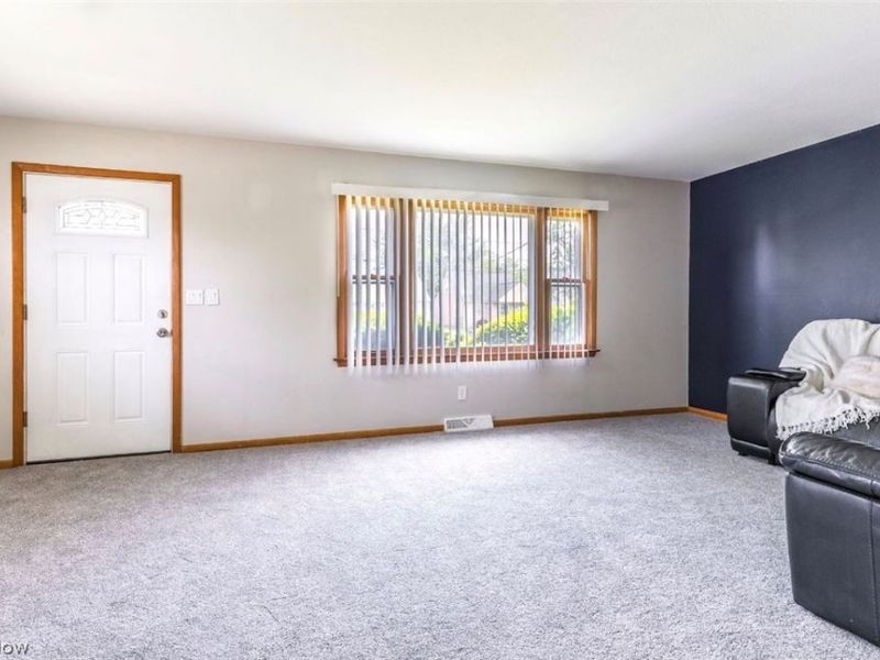 1333 W 23 Street, Lorain, OH 44052 Photo 9