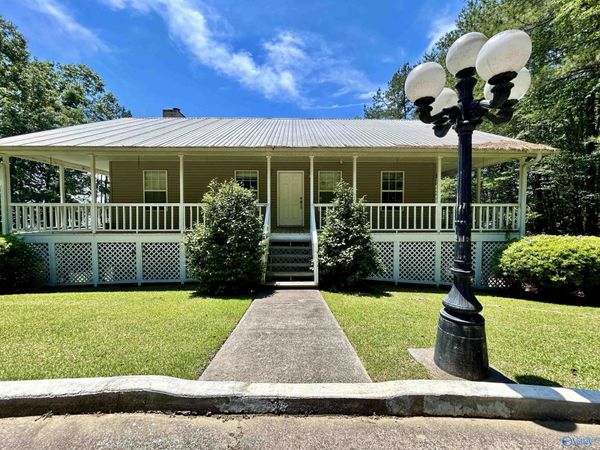 512 County Road 662, Cedar Bluff, AL 35959
