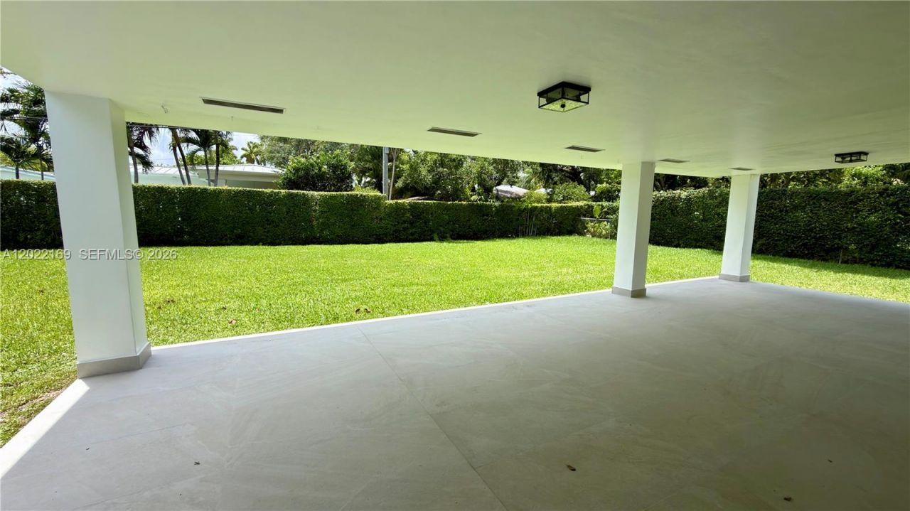 7700 SW 52nd Ct, Miami, FL 33143 Photo