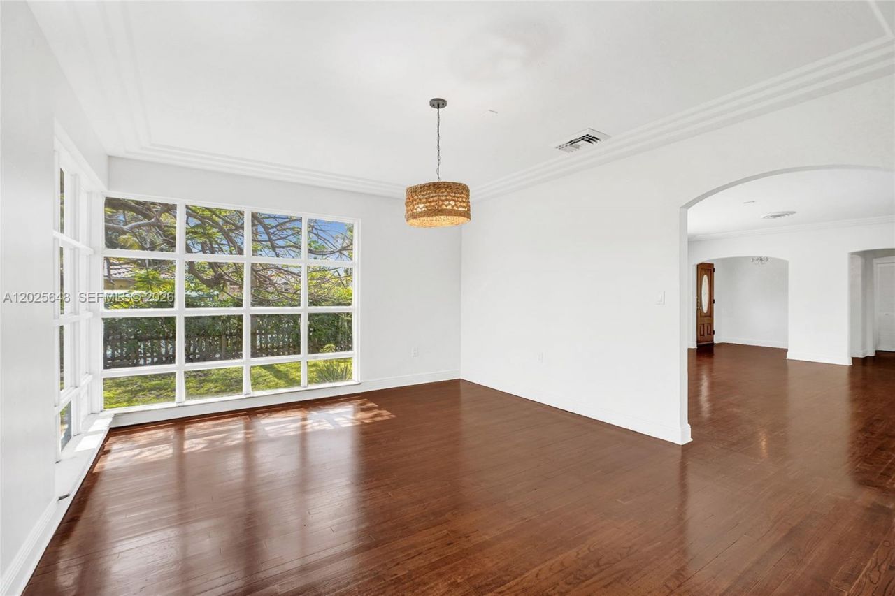 2300 SW 22nd Ave , Miami, FL 33145 Photo