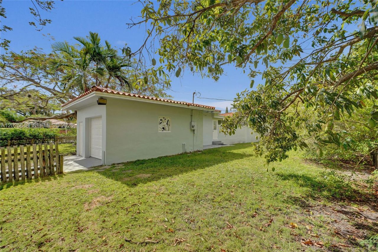 2300 SW 22nd Ave , Miami, FL 33145 Photo