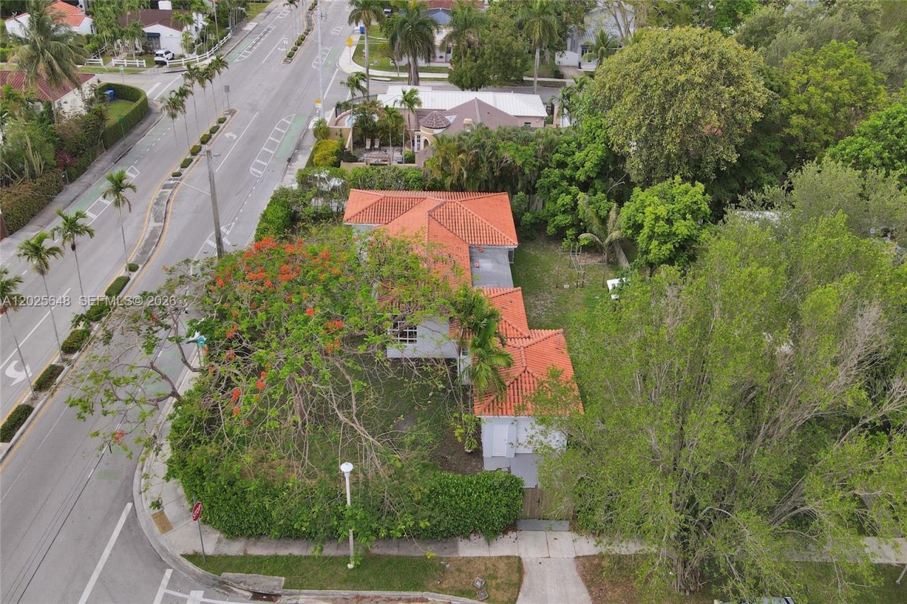 2300 SW 22nd Ave , Miami, FL 33145 Photo