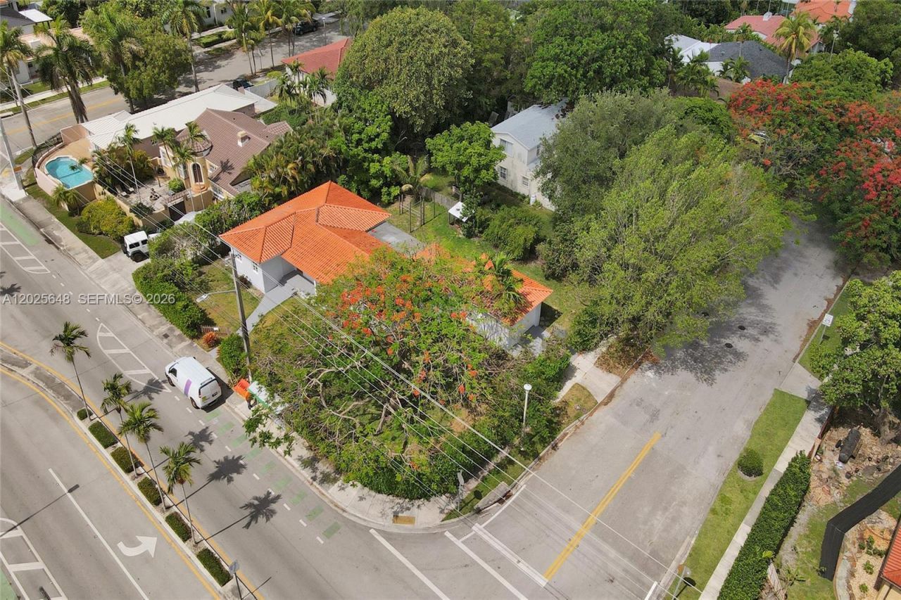 2300 SW 22nd Ave , Miami, FL 33145 Photo