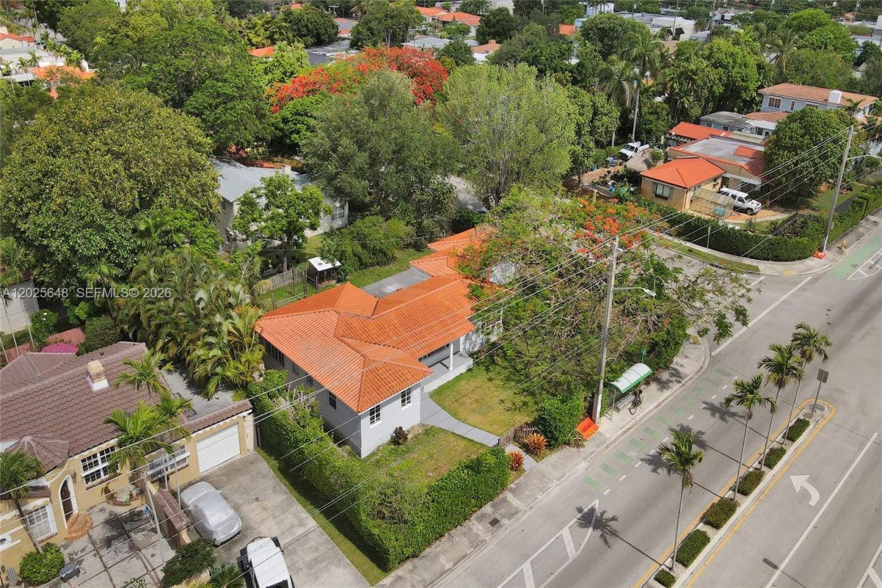 2300 SW 22nd Ave , Miami, FL 33145 Photo