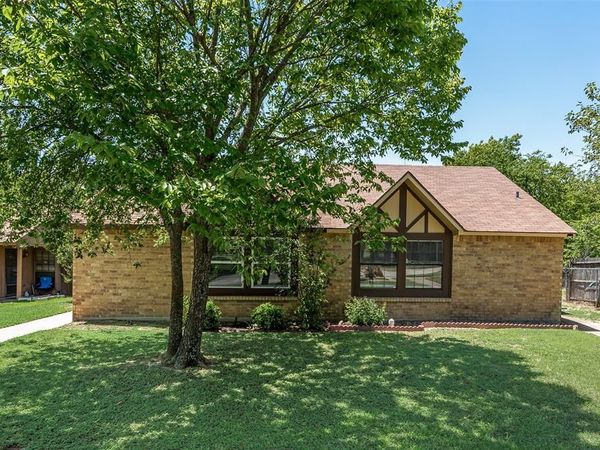 512 Matterhorn Street, Cedar Hill, TX 75104