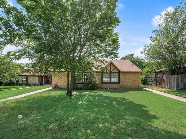 512 Matterhorn Street, Cedar Hill, TX 75104