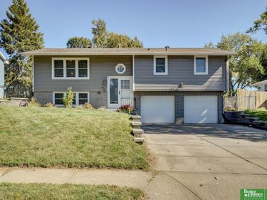 3023 S 137 Street, Omaha, NE 68144