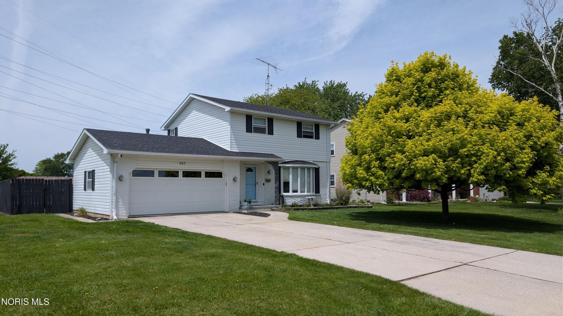 403 Park Lane, Walbridge, OH 43465 Main Photo