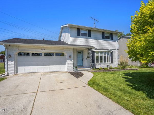 403 Park Lane, Walbridge, OH 43465