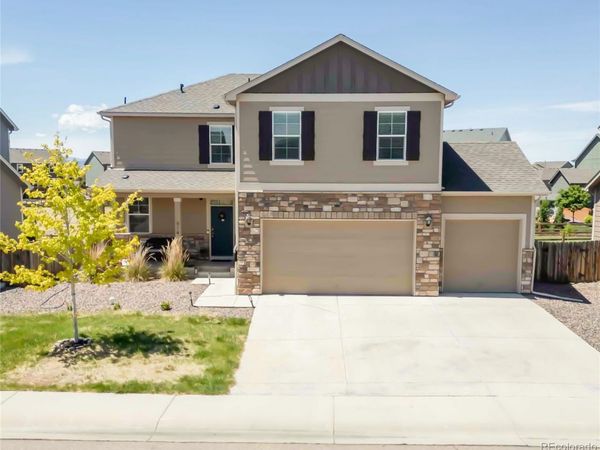 914 Charlton Drive , Windsor, CO 80550
