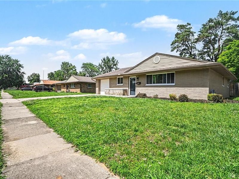 2340 Acorn Drive, Dayton, OH 45419 Photo 2