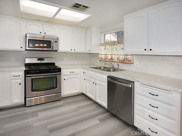8032 Rose, Unit 13, Paramount, CA 90723