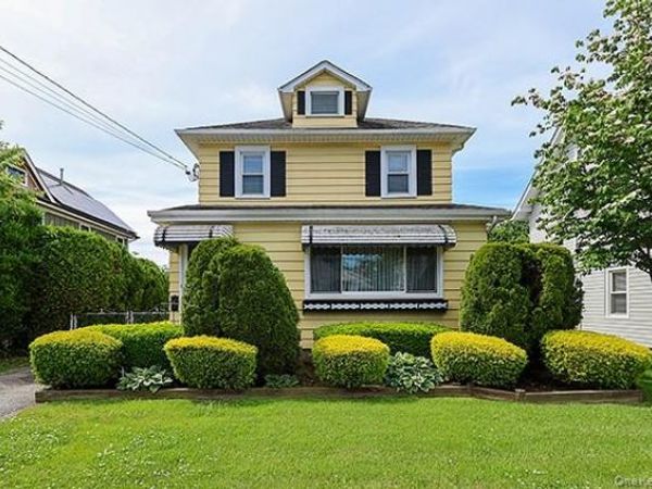425 Linden Street , Bellmore, NY 11710