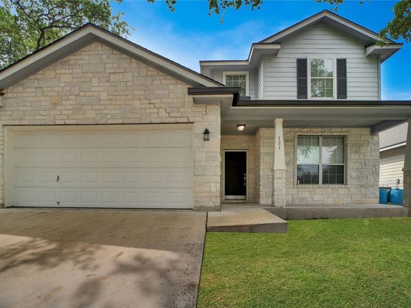 121 Park LN, San Marcos, TX 78666