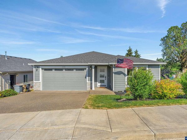 1448 SW 11th St, Dallas, OR 97338