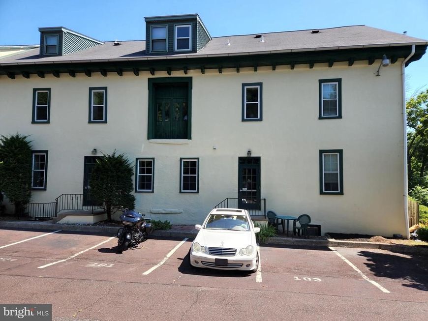 320 N Main Street, Unit 202, Sellersville, PA 18960 Main Photo
