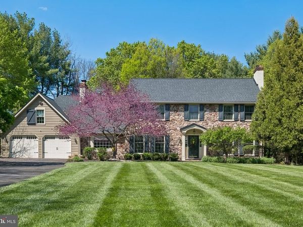 2 HEDGEROW DRIVE, SPRING HOUSE, PA 19477