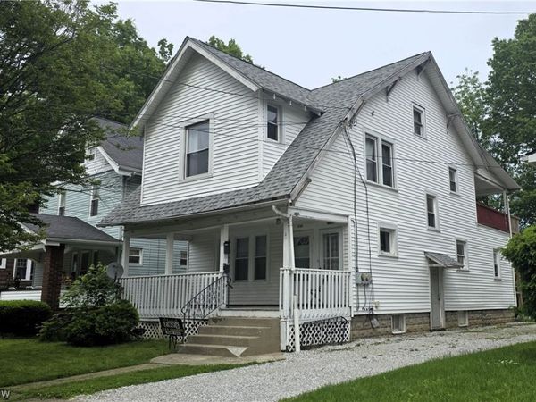 339 Hillwood Drive , Akron, OH 44320