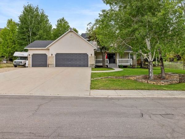 381 N ALPINHOF LN E, Midway, UT 84049