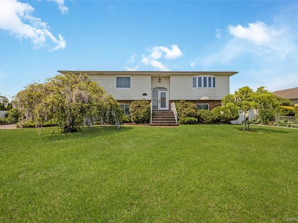 1540 7th Street , West Babylon, NY 11704