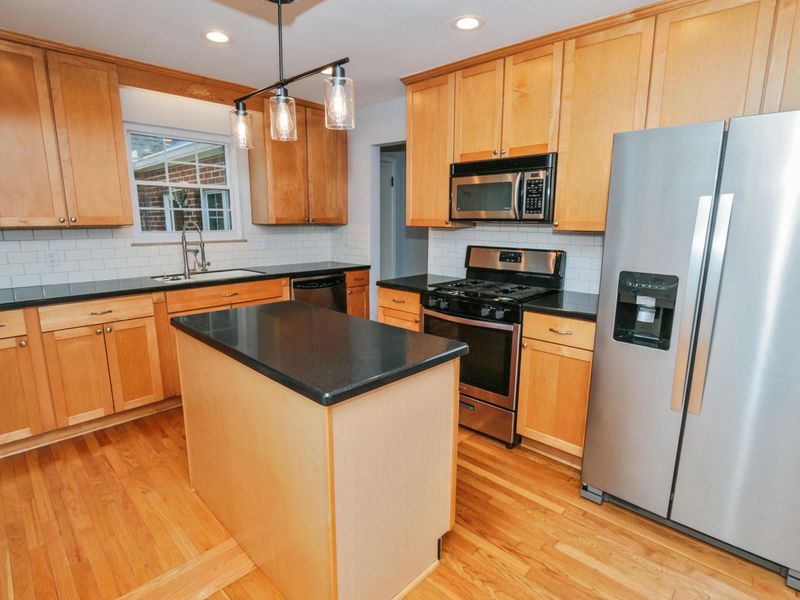 64 Edgevale Road, Columbus, OH 43209 Photo 16