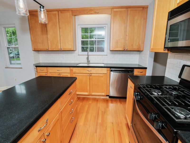 64 Edgevale Road, Columbus, OH 43209 Photo 17