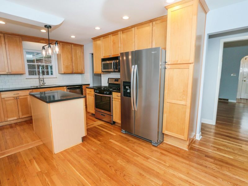 64 Edgevale Road, Columbus, OH 43209 Photo 18