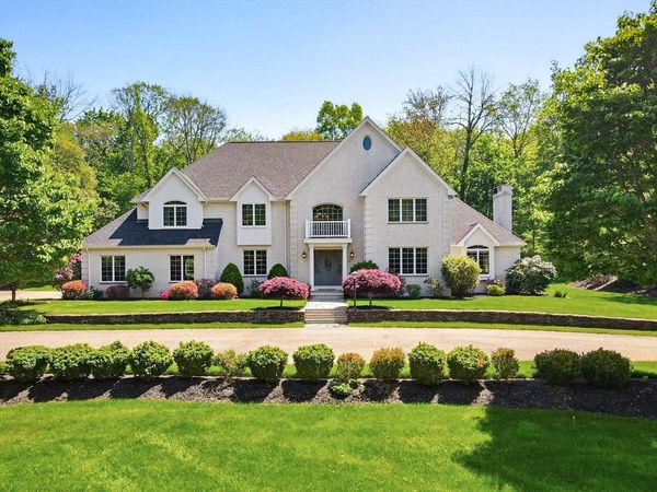12 Birch Lane, Medfield, MA 02052