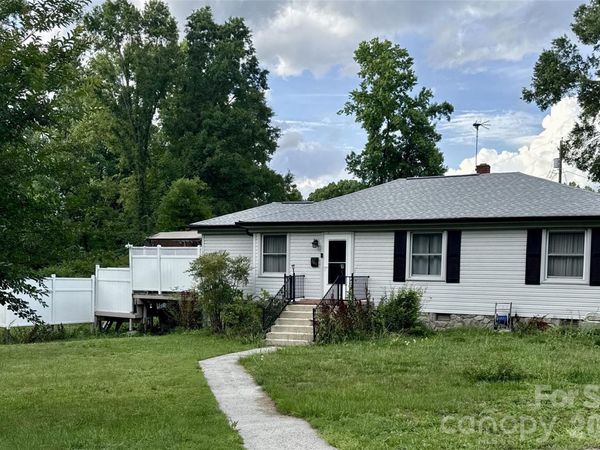 101 Charles Street , Cherryville, NC 28021